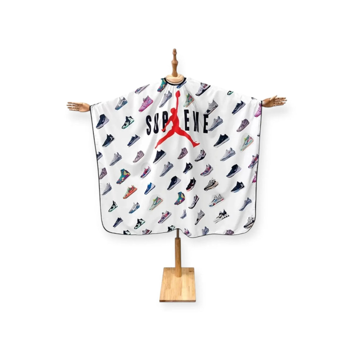 DITA Kapperscape - Sneaker Street Style Kapsaloncape